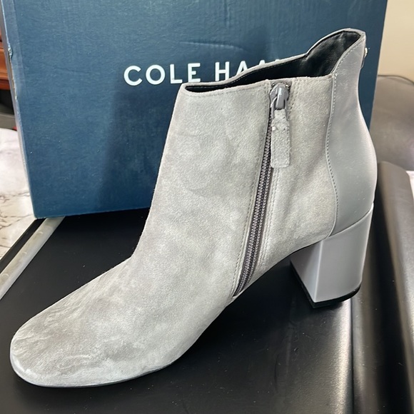Size 8.5 Cole Haan Bootie - Picture 2 of 3